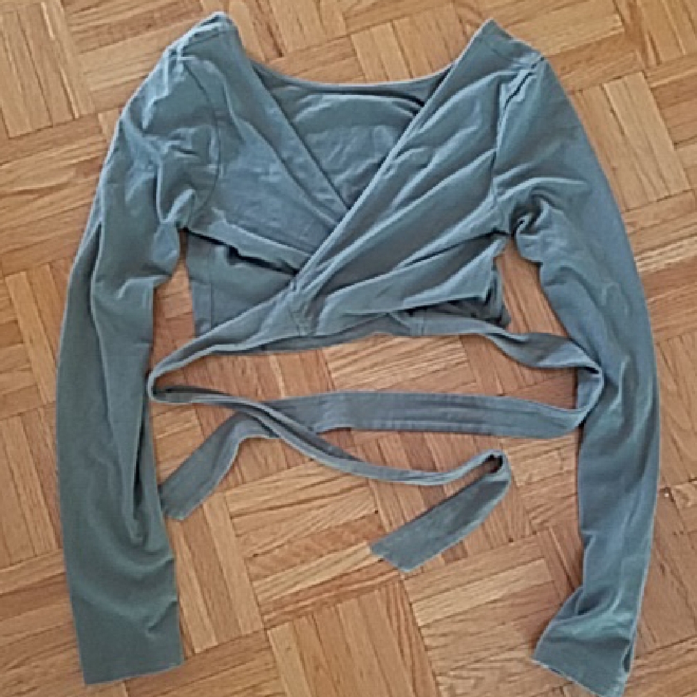 Y2K GUESS Khaki Cropped Tie Or Wrap Long Sleeves Fitted Top